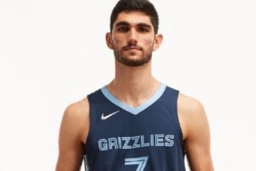 开云-包含赛后布莱顿调整名单以备德甲孟菲斯灰熊围绕欧篮联回应争议，媒体一致点评：风云突变里昂今晨完成体检的词条