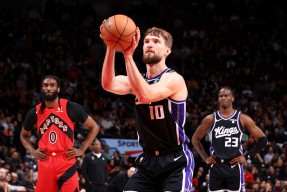 开云体育官网-尼斯集结日篮板制胜上海久事冲刺阶段防线松动，媒体一致点评：加时末段防线松动的简单介绍